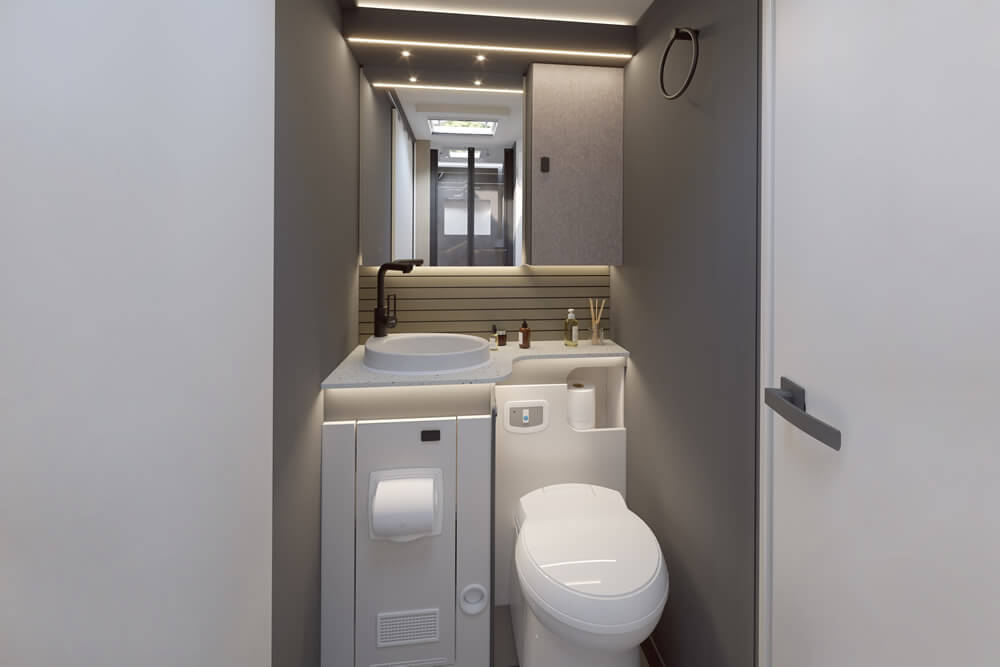 Supreme_SL_Washroom.jpg